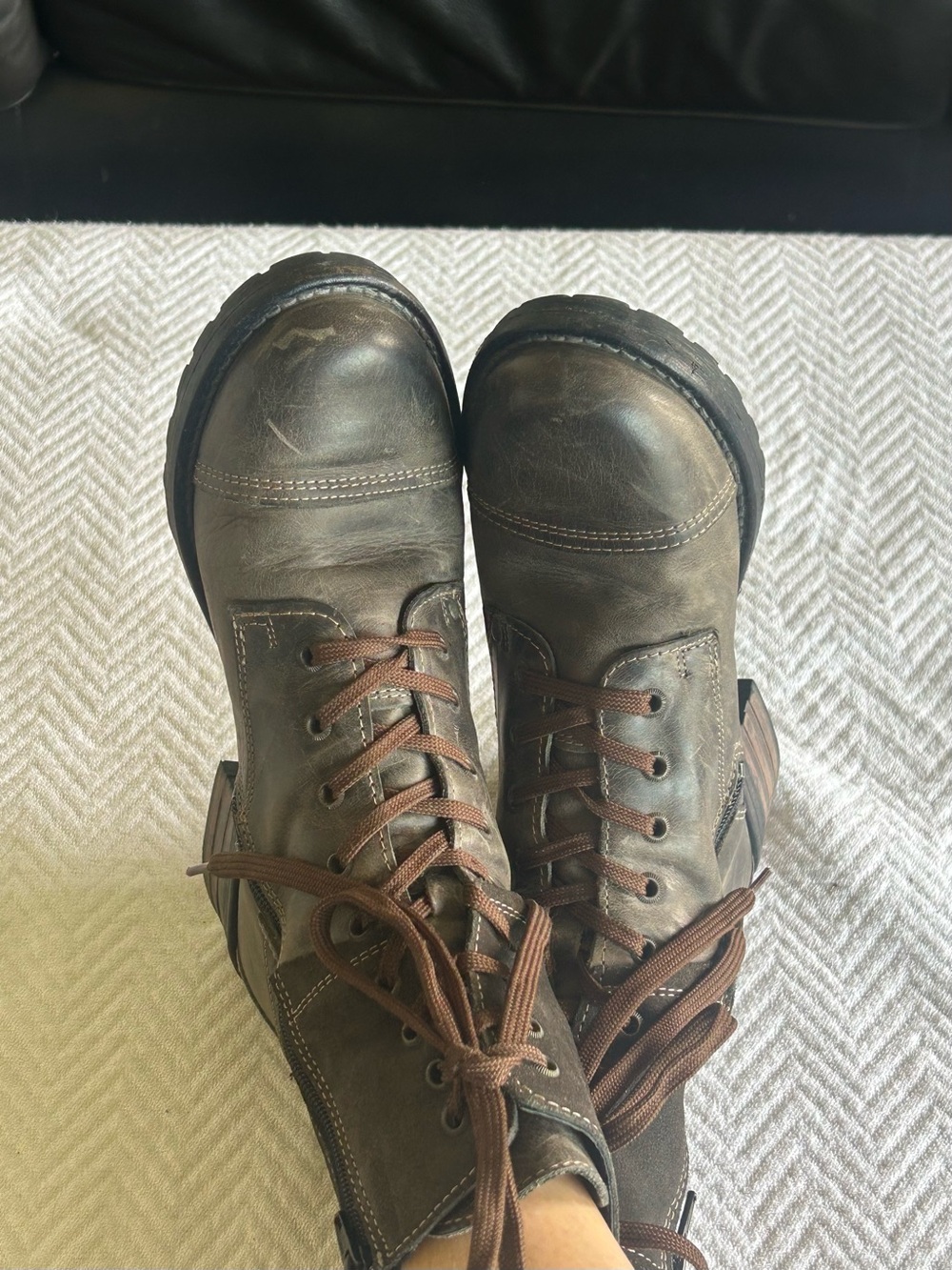 Taos Footwear Grey Leather Lace-Up Combat Boots